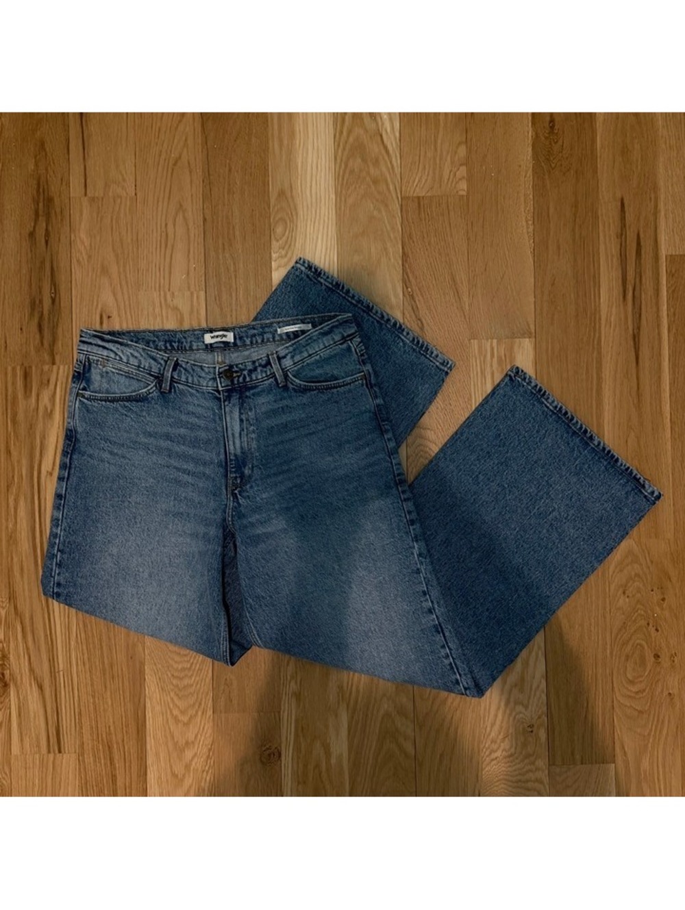 Wrangler Women's Flare Leg Jeans